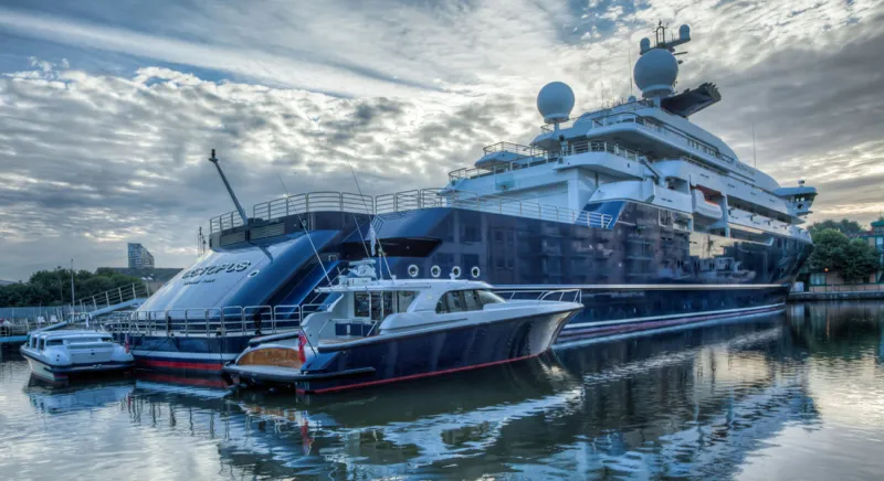 أضخم اليخوت في العالم.. 25 "وحشا" تجتاح مياه المحيطات