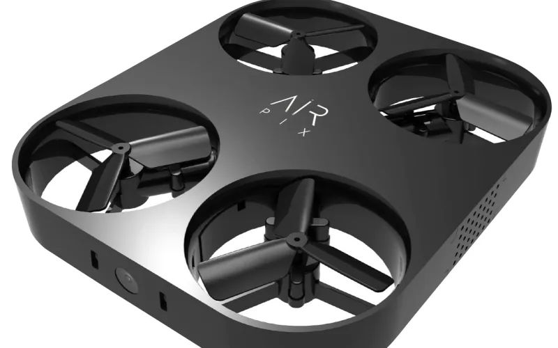 أول هاتف ذكي في العالم بكاميرا طيار مثل الدرون (فيديو)