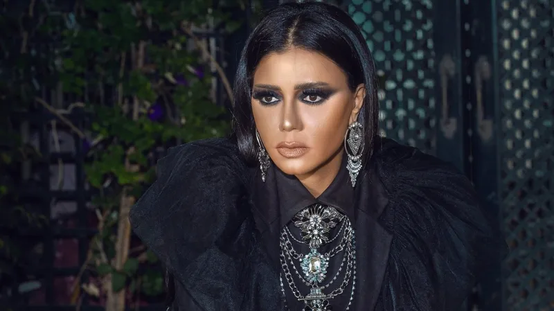 تفاصيل التصريح الصادم لوالد رانيا يوسف عنها (فيديو)