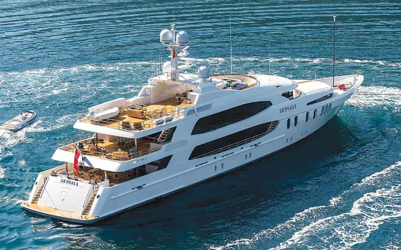 يخت Skyfall يعزز خيارات الرفاهية في المحيط