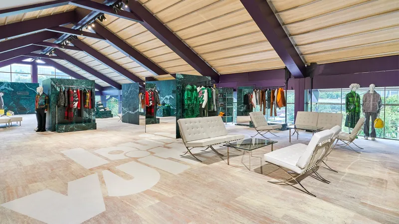 3 علامات أزياء فاخرة تتألق في شنغهاي