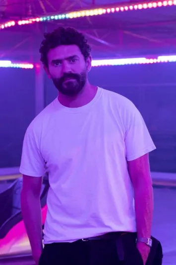 تشكيلة أزياء جديدة لربيع وصيف 2022 من AMI