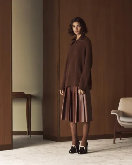 مجموعة أزياء لورو بيانا لخريف وشتاء 2021-2022