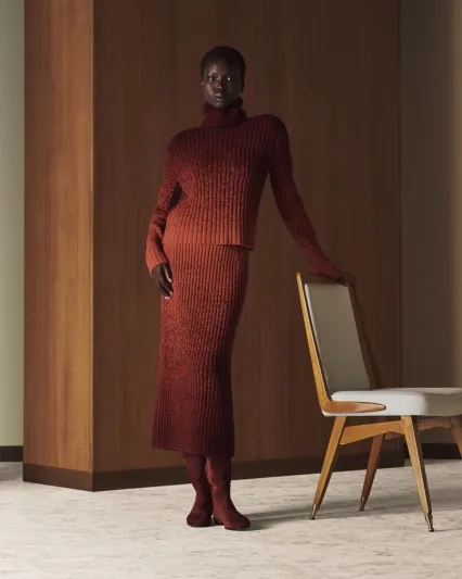 مجموعة أزياء لورو بيانا لخريف وشتاء 2021-2022