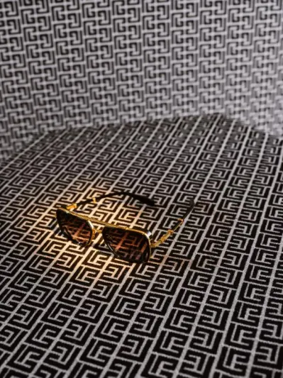 اكتشف نظارات بالمان من مجموعة آكوني لربيع وصيف 2021