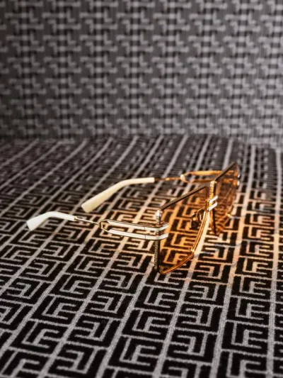 اكتشف نظارات بالمان من مجموعة آكوني لربيع وصيف 2021