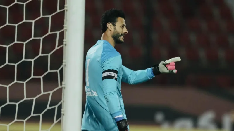 بالفيديو.. خطأ كارثي من محمد الشناوي يفقد الأهلي نقطتين في الدوري المصري