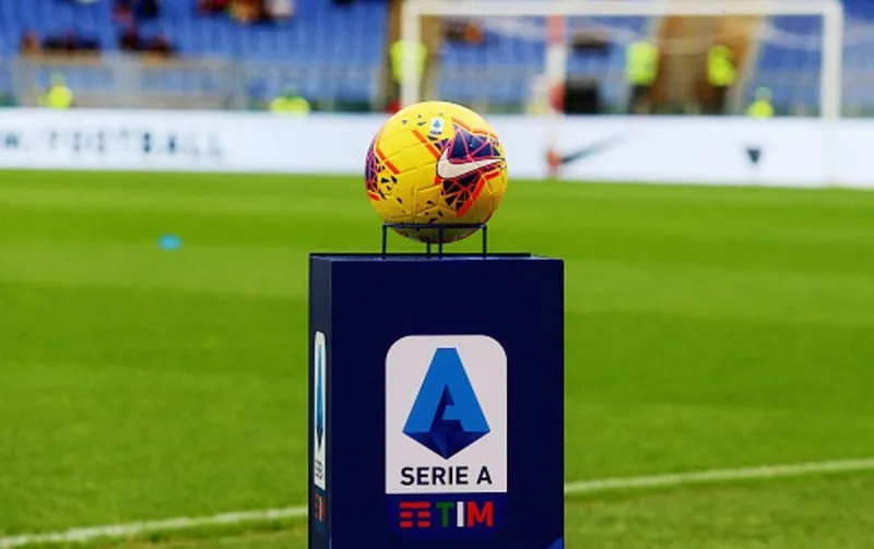 الدوري الإيطالي يقدم مفاجأة للجماهير العربية