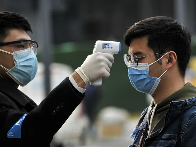 كيف تكتشف إصابتك بكورونا دون الحاجة إلى فحص؟