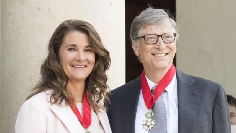 ما قيمة ثروة طليقة بيل غيتس ؟