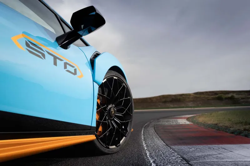 ما أسعار لامبورجيني هوراكان موديل 2021 في السعودية؟ (فيديو)