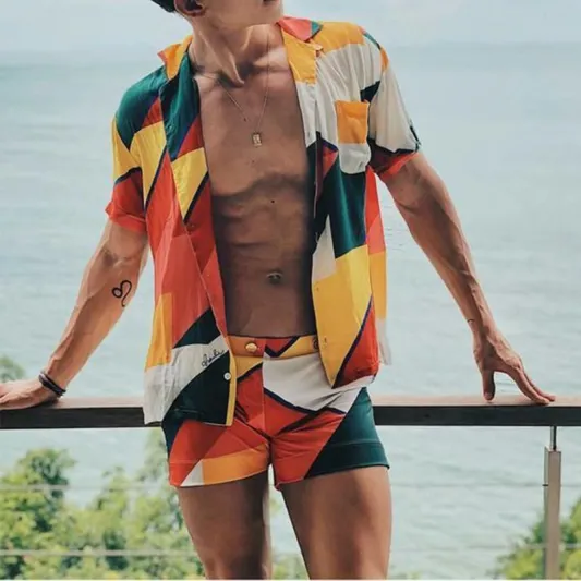 كيف تختار المايوه المناسب لشكل جسمك؟ (صور)