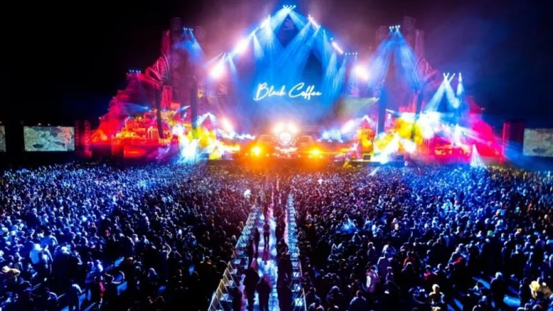 تركي آل الشيخ يكشف تصميم منطقة البوليڤارد في موسم الرياض (فيديو)