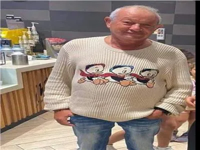 الملياردير نجيب ساويرس يثير ضجة بسبب سعر ملابسه الباهظ (صور)