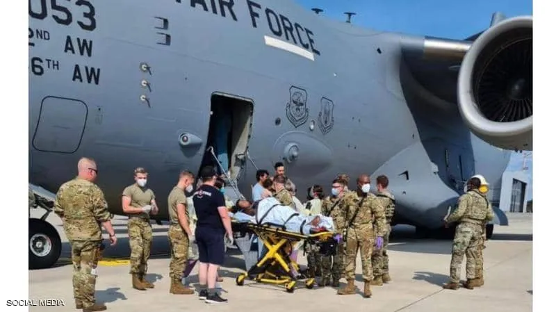 على طريقة أفلام السينما امرأة تلد في الجو