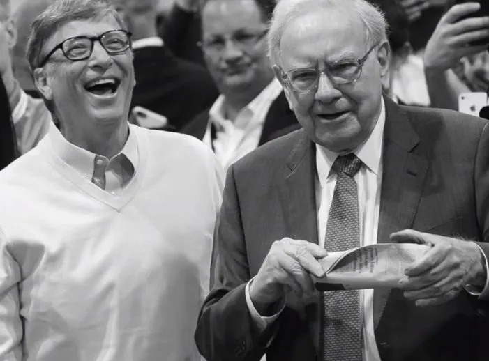 كيف احتفل بيل جيتس بعيد ميلاد وارن بافيت؟ (فيديو)