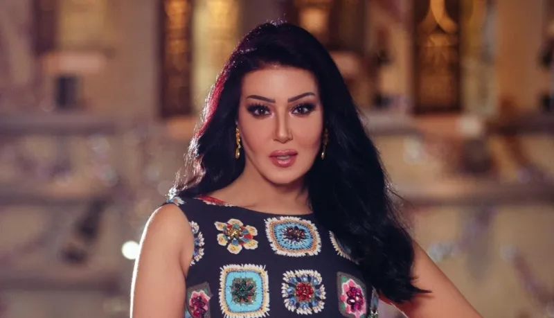 سمية الخشاب تثير جدلاً واسعاً بعد عقد قران أحمد سعد.. فماذا قالت؟!