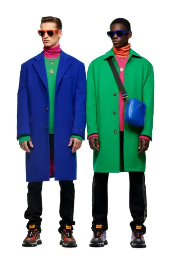 "فيرساتشي" تفتتح متجرها الجديد في أبوظبي