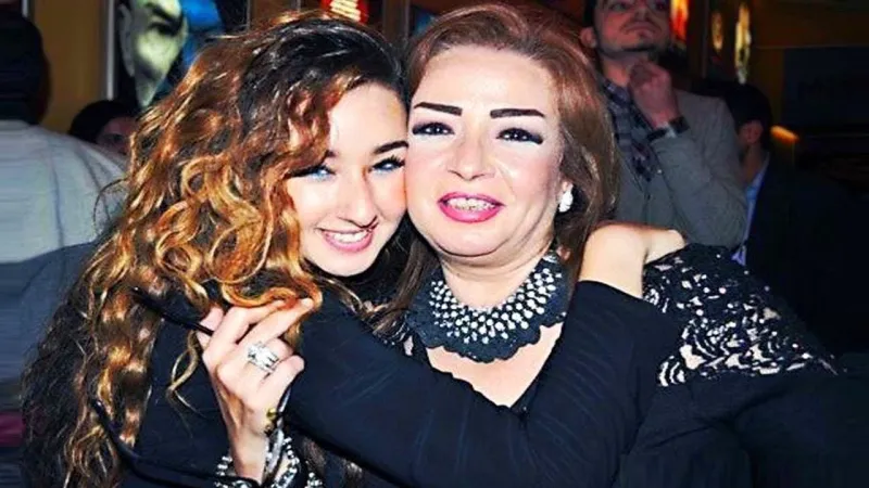 ماذا حدث لـ "هنا الزاهد" بسبب والدتها؟! (فيديو)