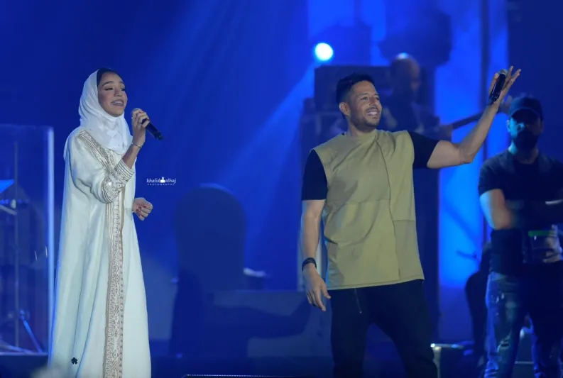 ماذا قالت الموهبة الشابة زينة عماد لمحمد حماقي في حفله بصيف الشرقية؟!