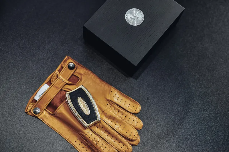 هل يستحق أغلى مفتاح سيارة في العالم نصف مليون دولار؟ (فيديو) 