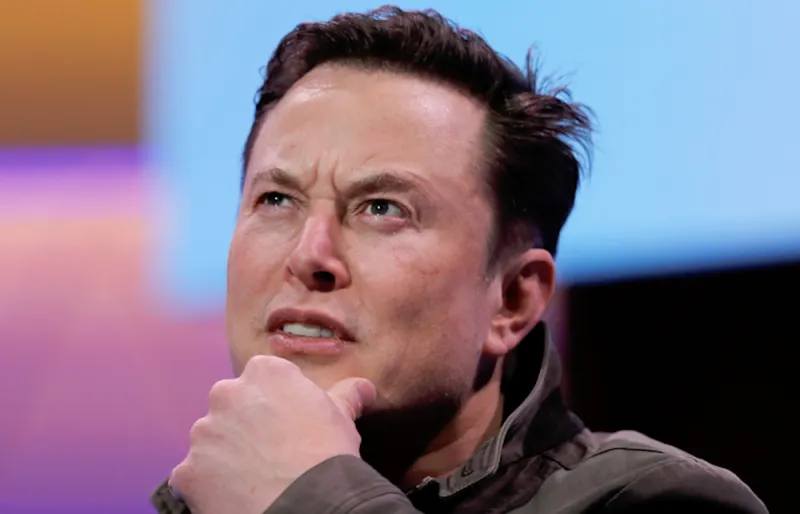 «إيلون ماسك» يصنع الحدث برحلة فضائية لم يقُم بها مدني من قبل