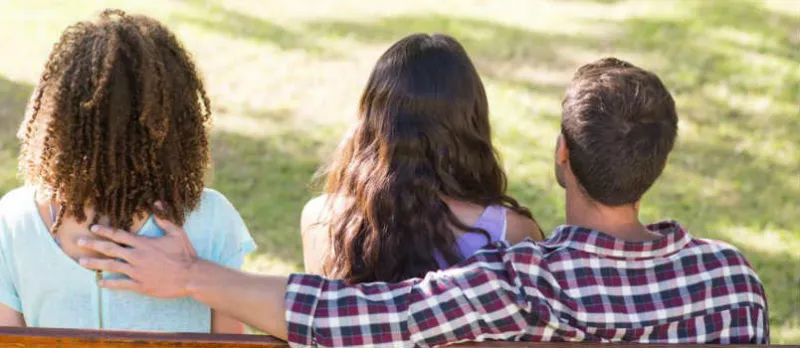 هل يصنف الرجل الخائن متعدد العلاقات مريضًا نفسيًّا؟