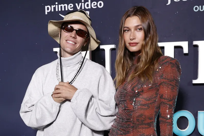 كيف تسببت سيلينا في بكاء هايلي بالدوين؟ ورد صادم لجاستين بيبر (صور)