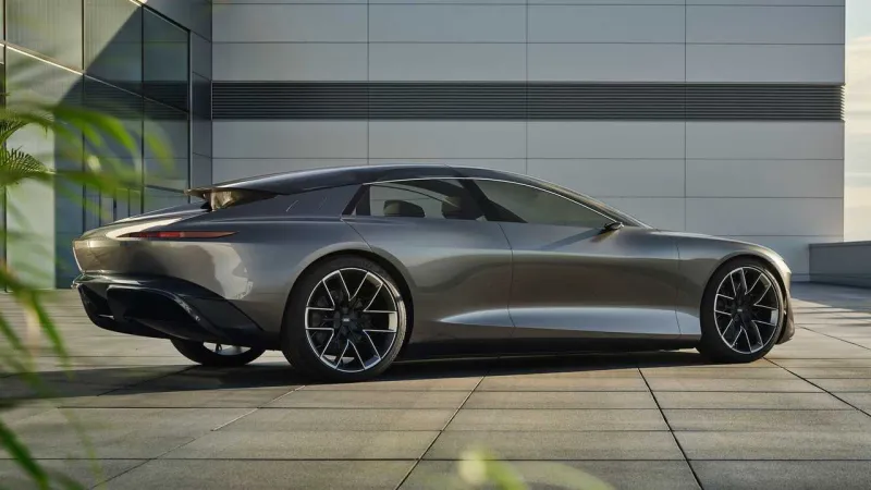 «طائرة خاصة للطريق».. شاهد سيارة أودي الكهربائية الفاخرة 