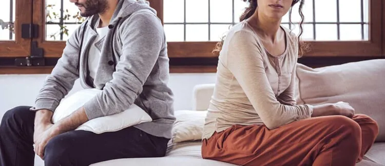 الاستحمام يدفع شابًا هنديًا لتطليق زوجته!