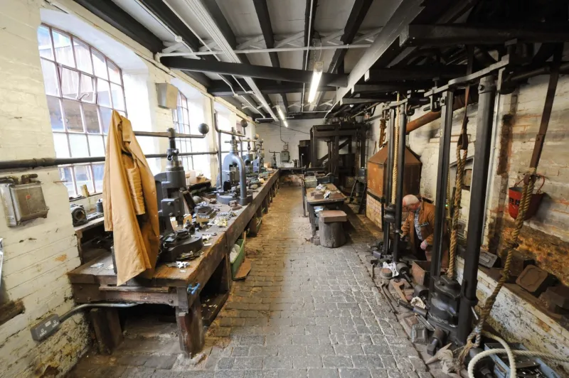 أكثر الأماكن رعباً في العالم يقدم فرصة عمل فهل تملك الشجاعة؟(صور) 