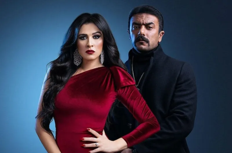 شاهد أول ظهور لياسمين عبد العزيز وزوجها بعد أزمتها الصحية 