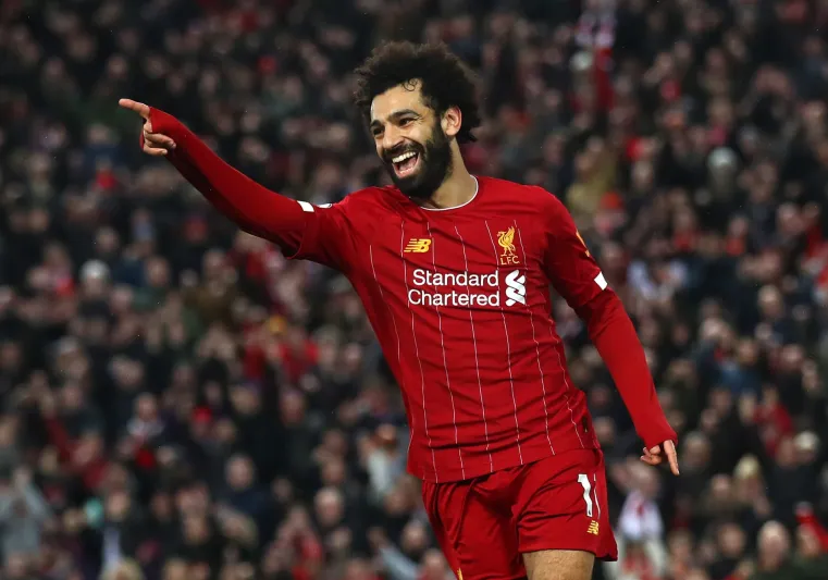 ليفربول يقدم عرضًا تاريخيًا إلى محمد صلاح لتجديد عقده