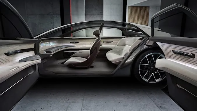 «طائرة خاصة للطريق».. شاهد سيارة أودي الكهربائية الفاخرة 