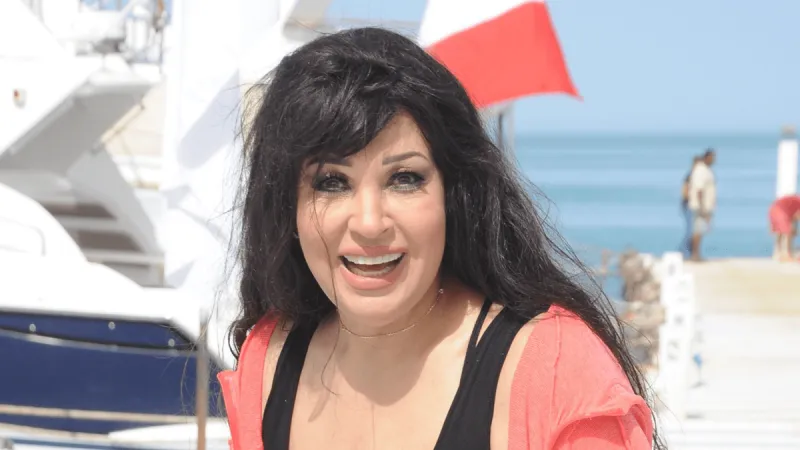 فيديو لفيفي عبده يثير جدلاً وسخرية في مصر .. فما السبب؟ (فيديو)