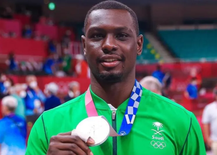 بطل الكاراتيه طارق حامدي لـ«الرجل»: لا أحب الأضواء وأهوى السباحة... وانتظروا فالميداليات قادمة