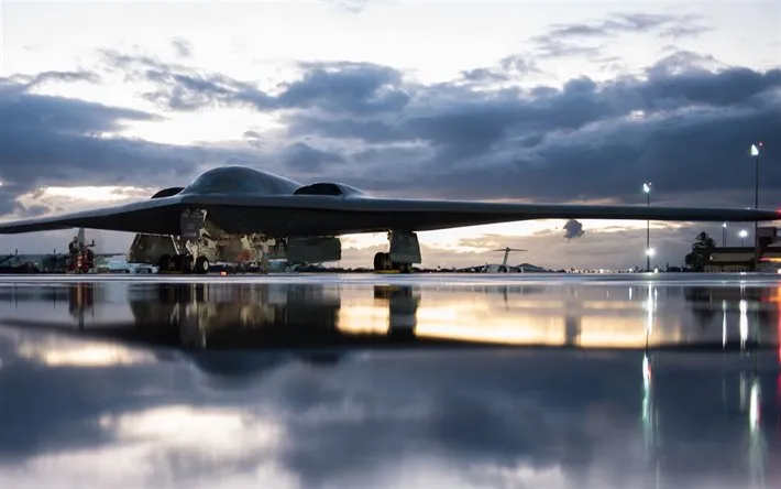 شاهد لحظة تحطم أغلى طائرة في التاريخ بقيمة ملياري دولار