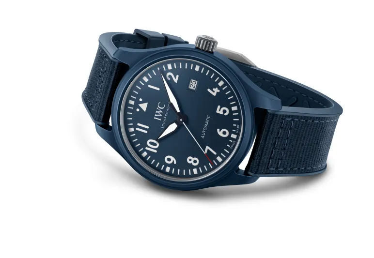 ساعة بايلوت أوتوماتيك الجديدة من IWC.. الفخامة والقدرة على تغيير العالم
