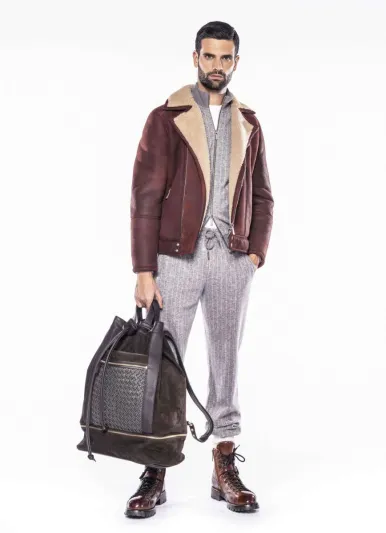 أساسيات لتحديث خزانة ملابسك مع بداية موسم الخريف