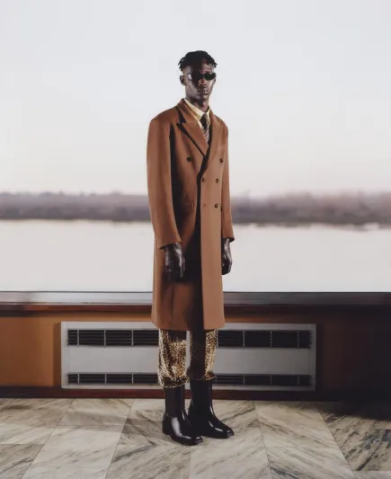 أساسيات لتحديث خزانة ملابسك مع بداية موسم الخريف