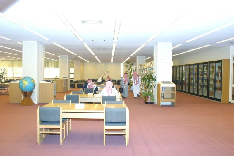 معهد الإدارة العامة: البرامج التدريبية والتخصصات ونظام الترشيح