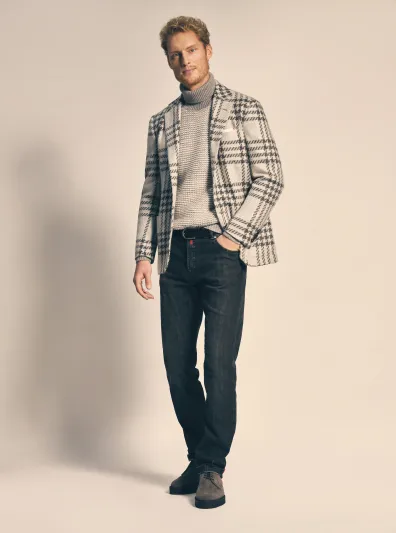 أساسيات لتحديث خزانة ملابسك مع بداية موسم الخريف