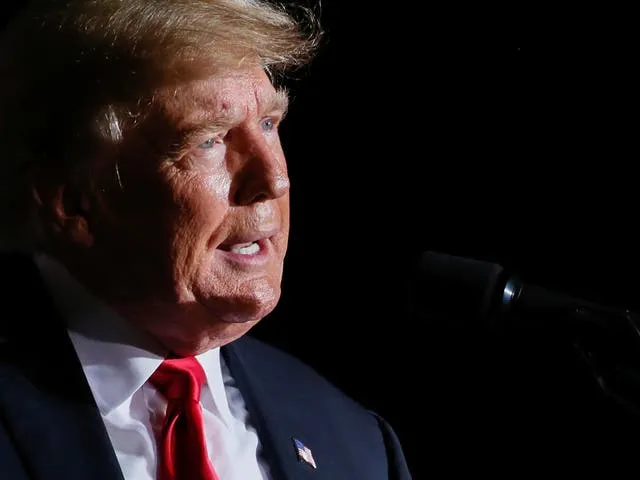 تغيرات صادمة في شكل "ترامب" بعد 9 أشهر من ترك البيت الأبيض