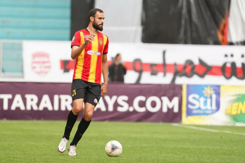 هل ينتقل حمدي النقاز لصفوف الأهلي؟