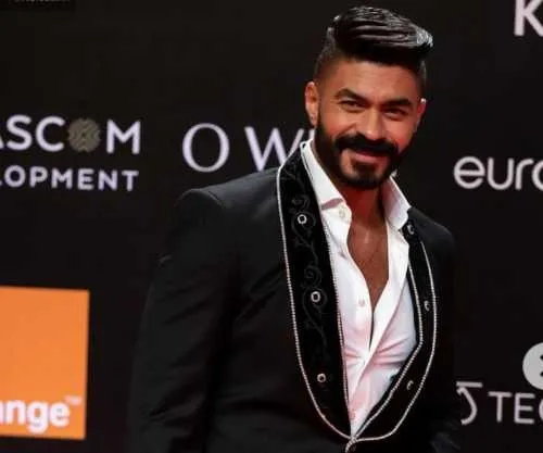 بدلة بمليون دولار .. إطلالة خالد سليم في الجونة تخطف الأنظار (فيديو)