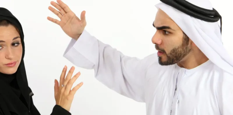 خلاف زوجي ينتهي بحصول سعودية على حكم بفقء عين زوجها !