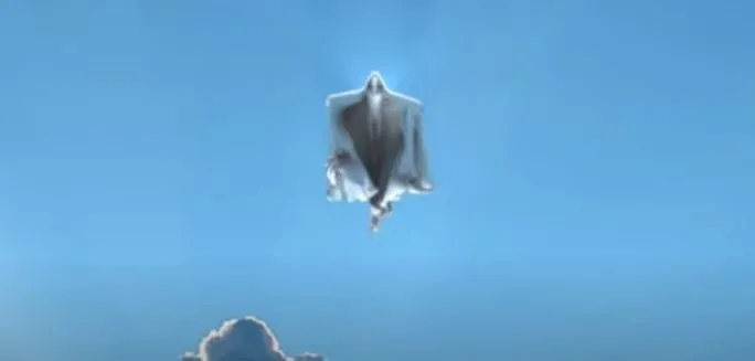 رجل يشق غيوم السماء ويسبب ضجة كبيرة (فيديو)