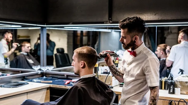 تعرف على لون الشعر المناسب للبشرة البيضاء والحنطية والقمحية والسوداء