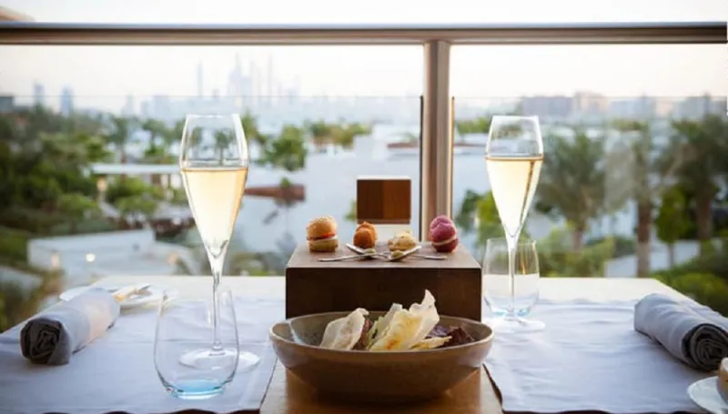 أفخم مطاعم دبي.. الرفاهية لا تعترف بأي حدود