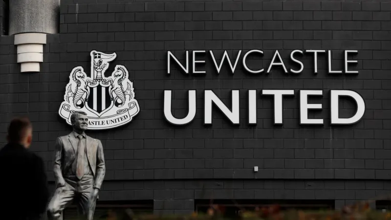 نيوكاسل أغنى نادٍ في العالم بعد استحواذ صندوق الاستثمار السعودي